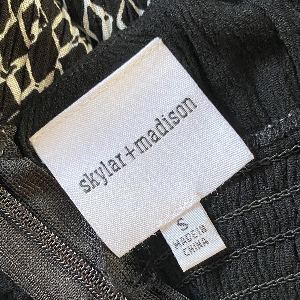 Skylar & Madison minidress - Picture 3 of 7